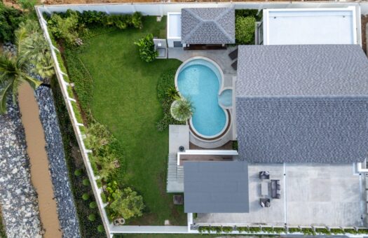 Erawana Creek – Pru Jampa