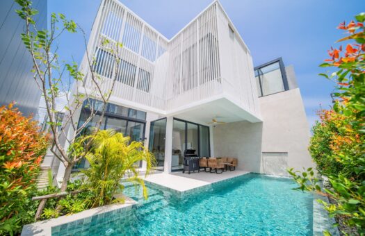 Larimar Villa – Chalong